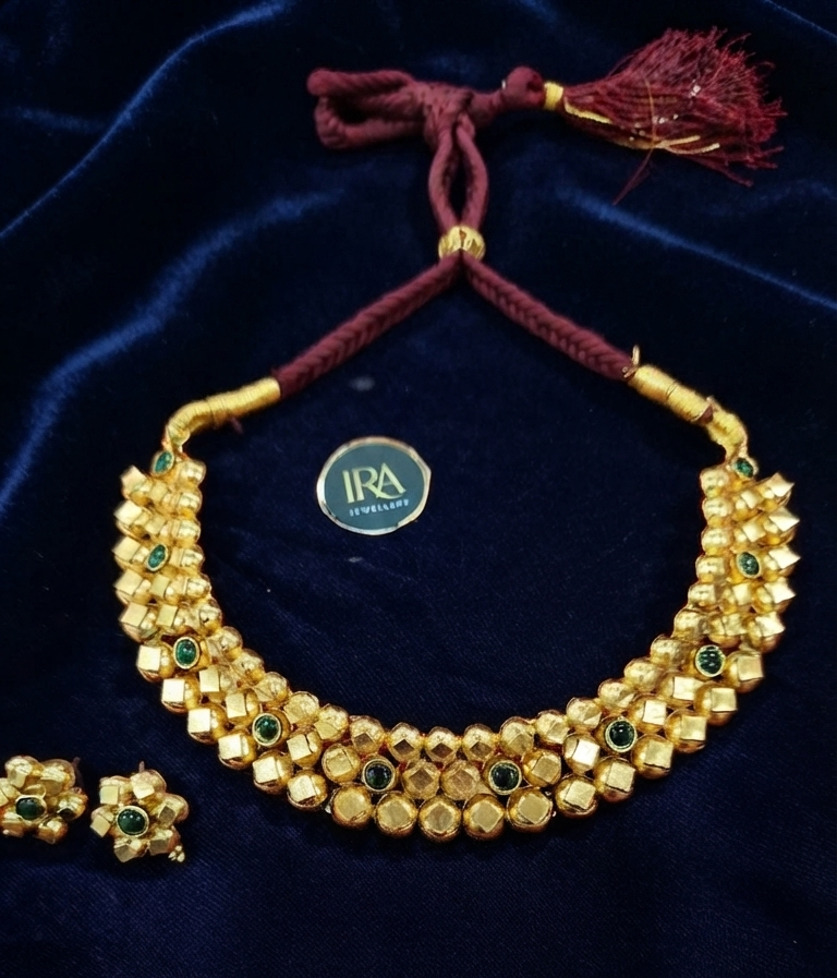 Ashtpailu (अष्टपैलू) Necklace
